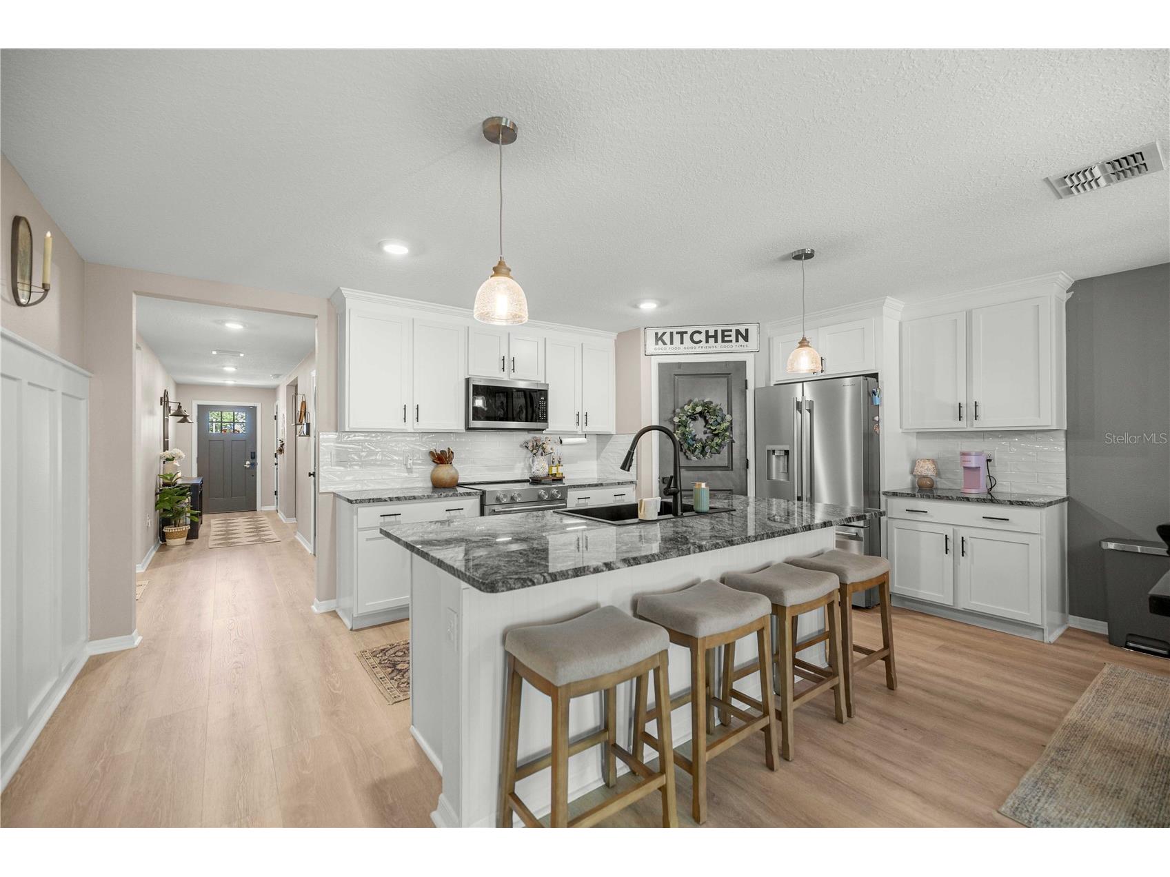 6801 SE 3rd Loop Ocala FL 34472 OM724023 image3