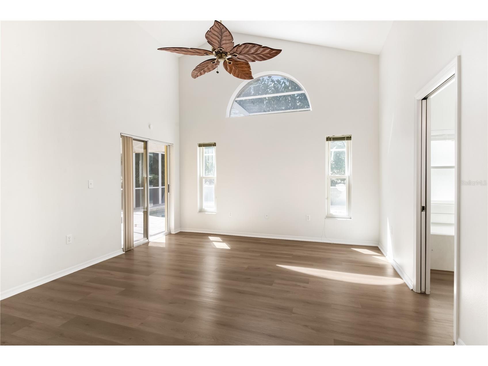 6801 Superior Street Circle Sarasota FL 34243 A4686047 image17