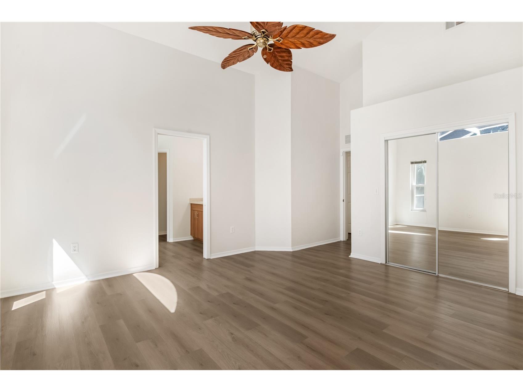 6801 Superior Street Circle Sarasota FL 34243 A4686047 image19