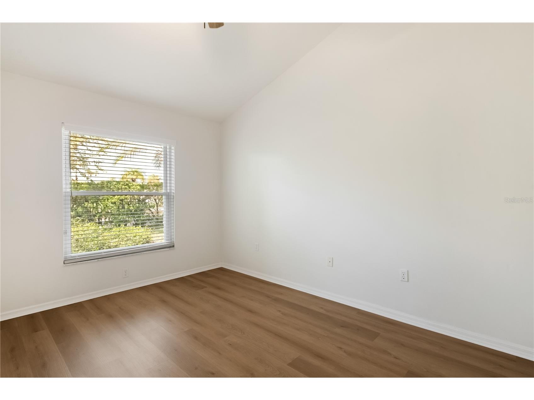 6801 Superior Street Circle Sarasota FL 34243 A4686047 image33