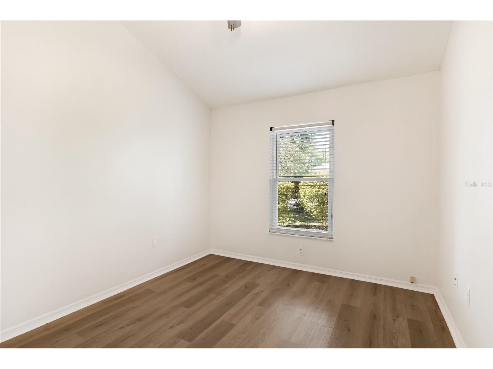 6801 Superior Street Circle Sarasota FL 34243 A4686047 image36