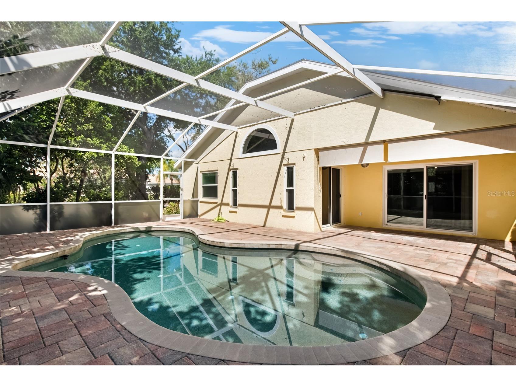 6801 Superior Street Circle Sarasota FL 34243 A4686047 image40