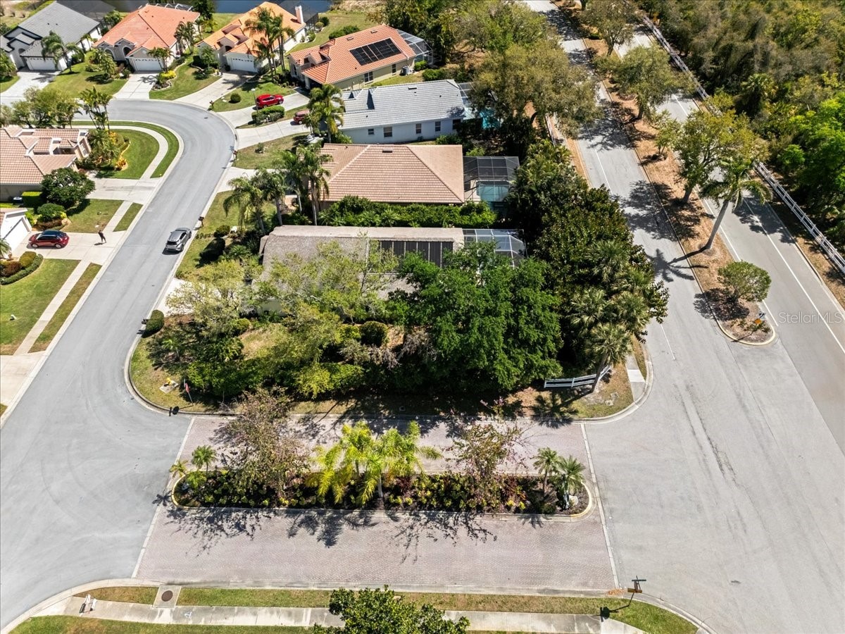 6801 Superior Street Circle Sarasota FL 34243 A4686047 image48