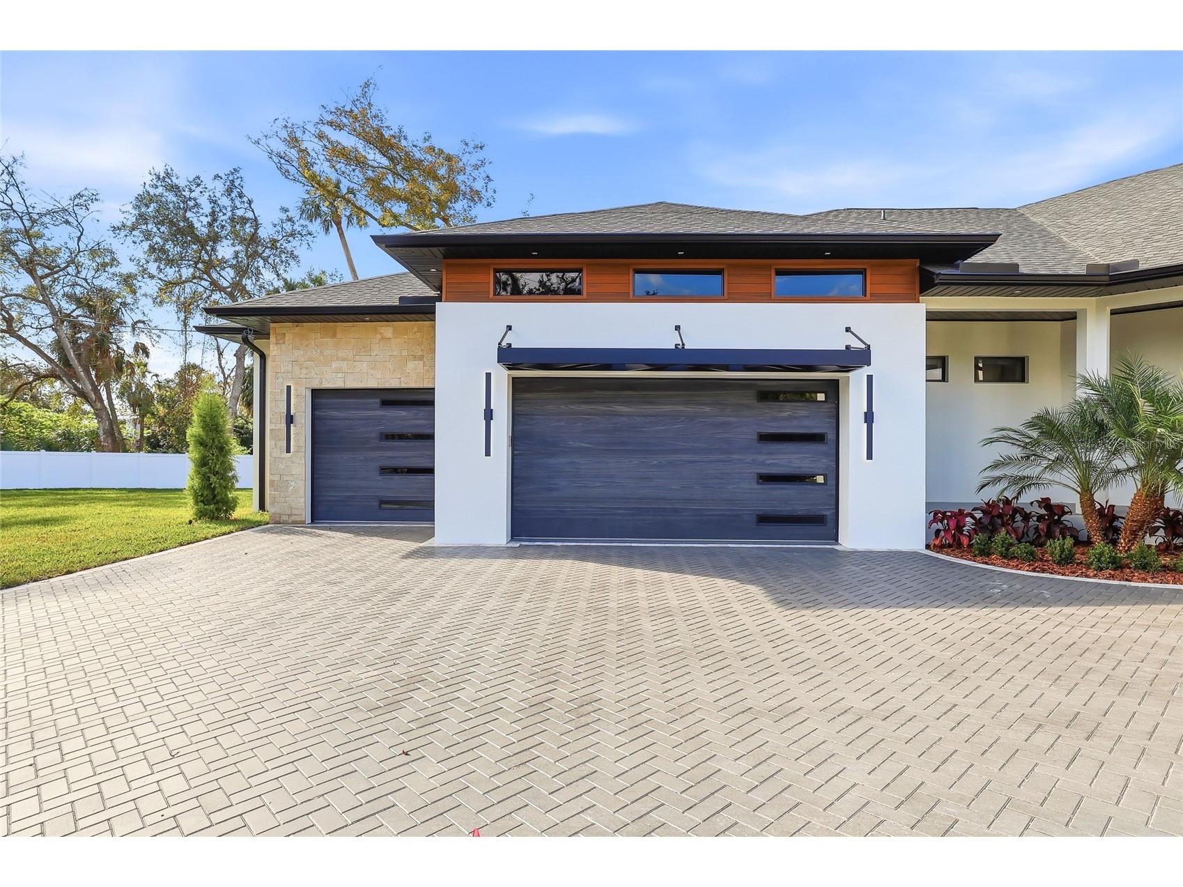 6802 E Creek Drive Tampa FL 33615 TB8462668 image2