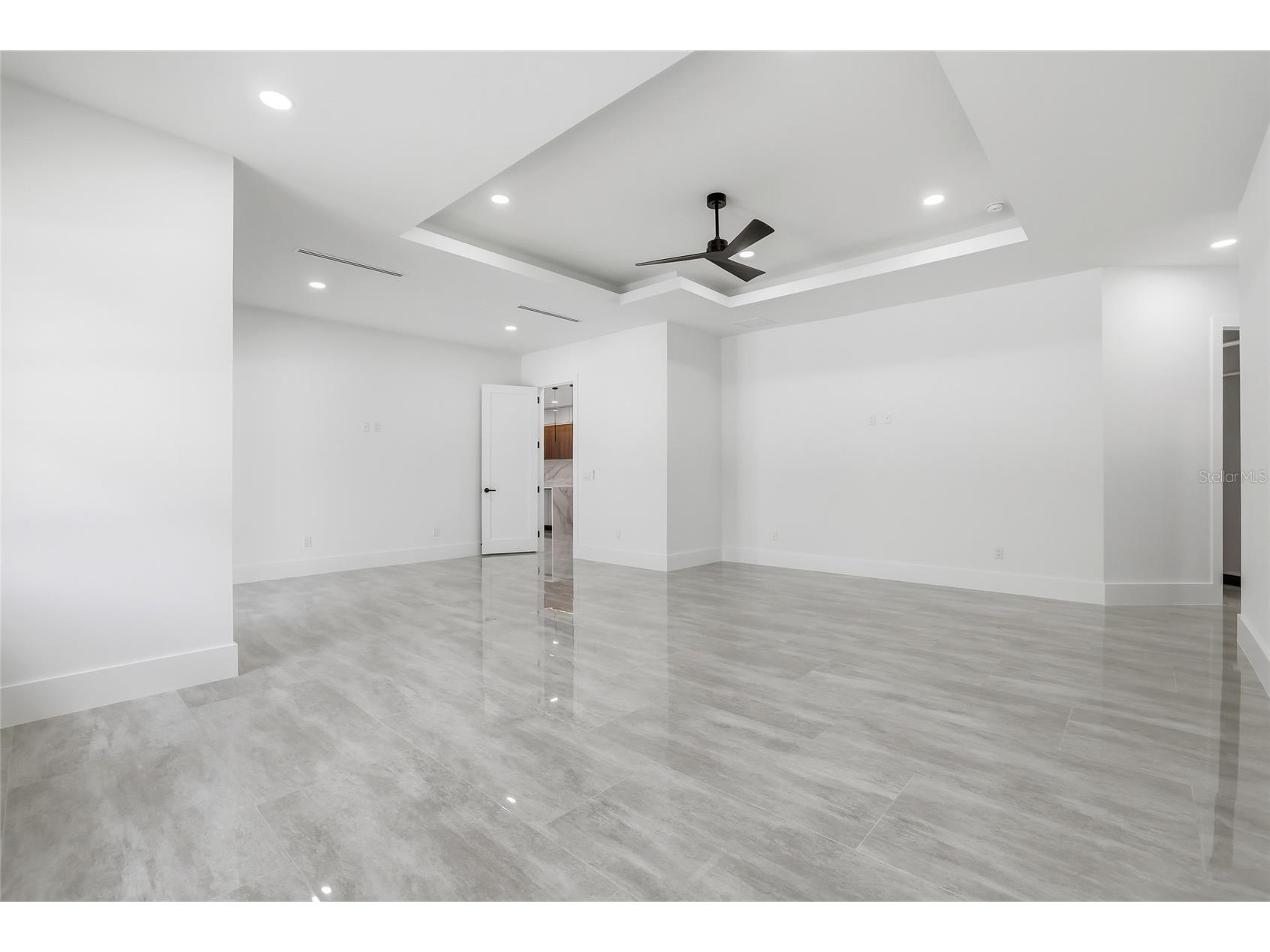 6802 E Creek Drive Tampa FL 33615 TB8462668 image33