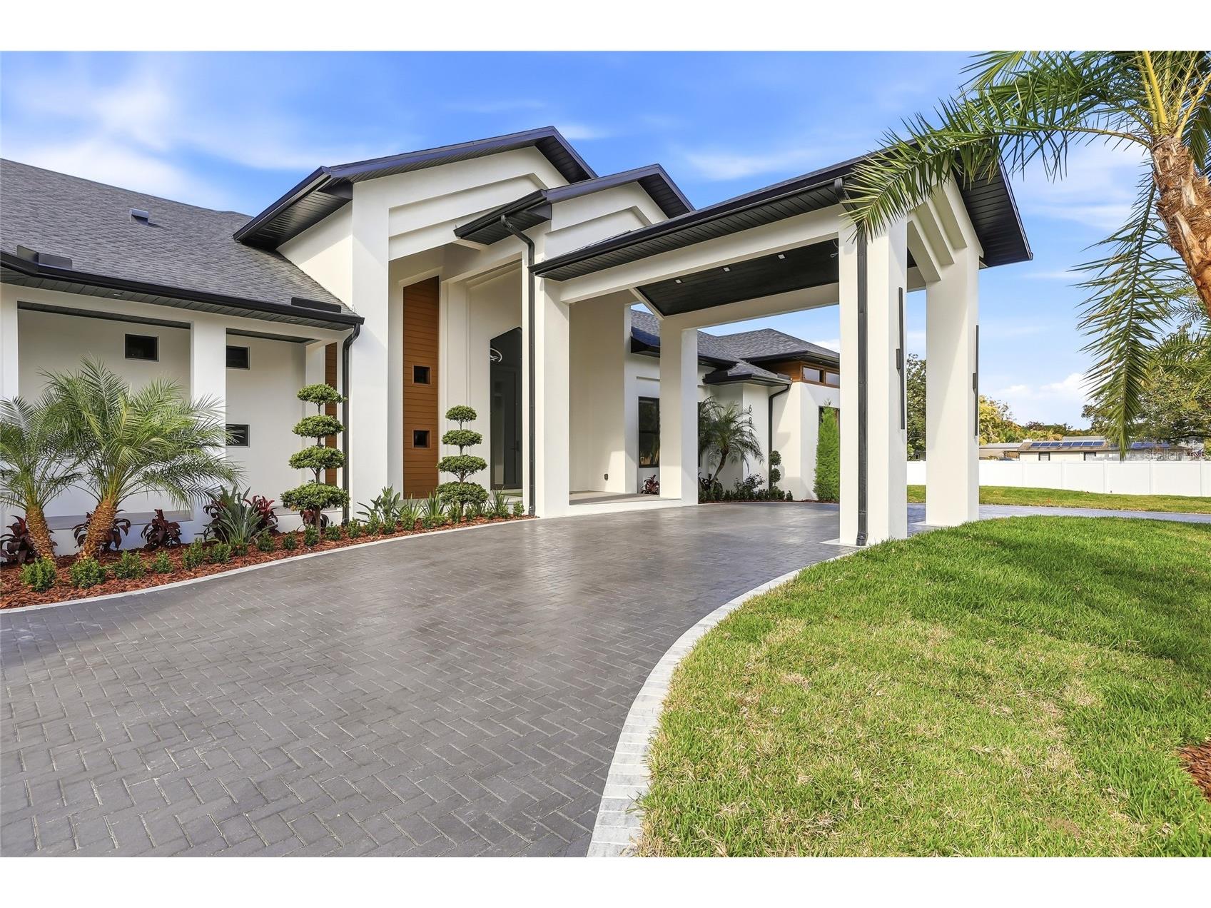 6802 E Creek Drive Tampa FL 33615 TB8462668 image4