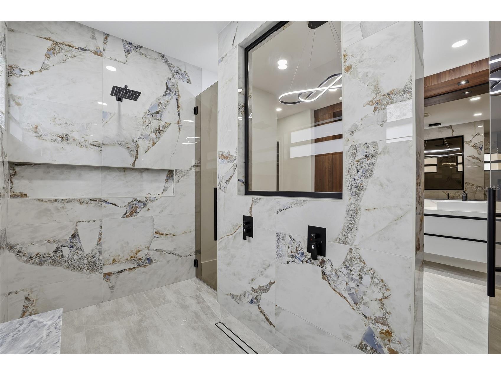 6802 E Creek Drive Tampa FL 33615 TB8462668 image44