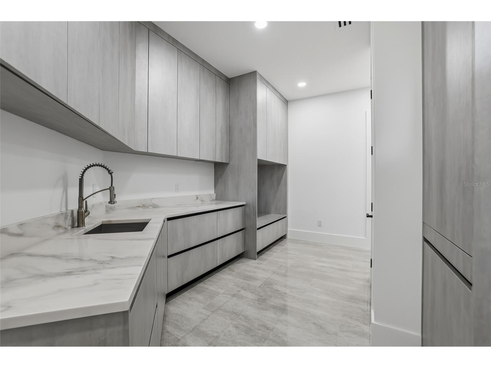 6802 E Creek Drive Tampa FL 33615 TB8462668 image46