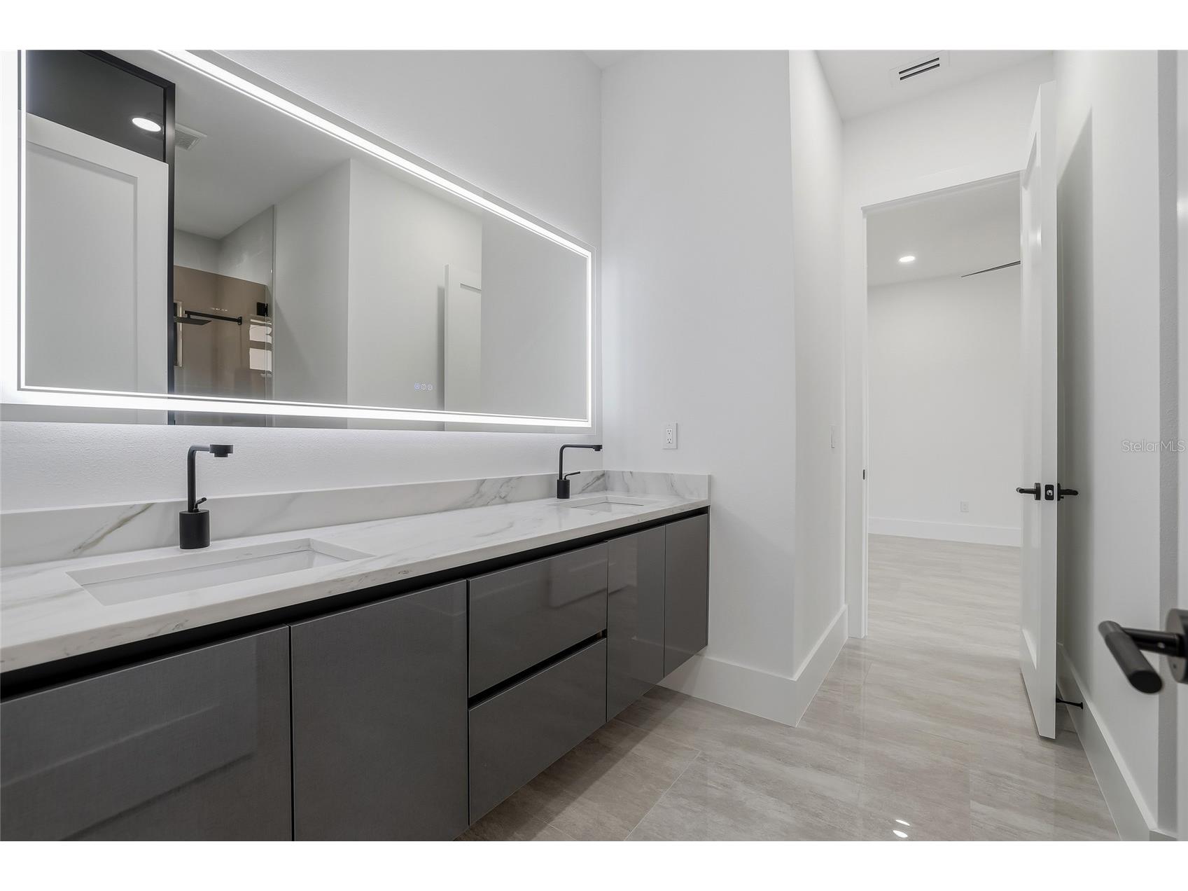 6802 E Creek Drive Tampa FL 33615 TB8462668 image54