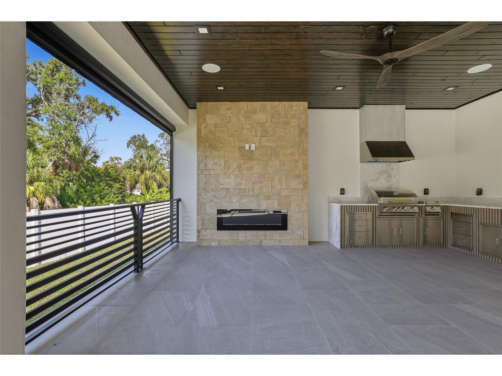 6802 E Creek Drive Tampa FL 33615 TB8462668 image67