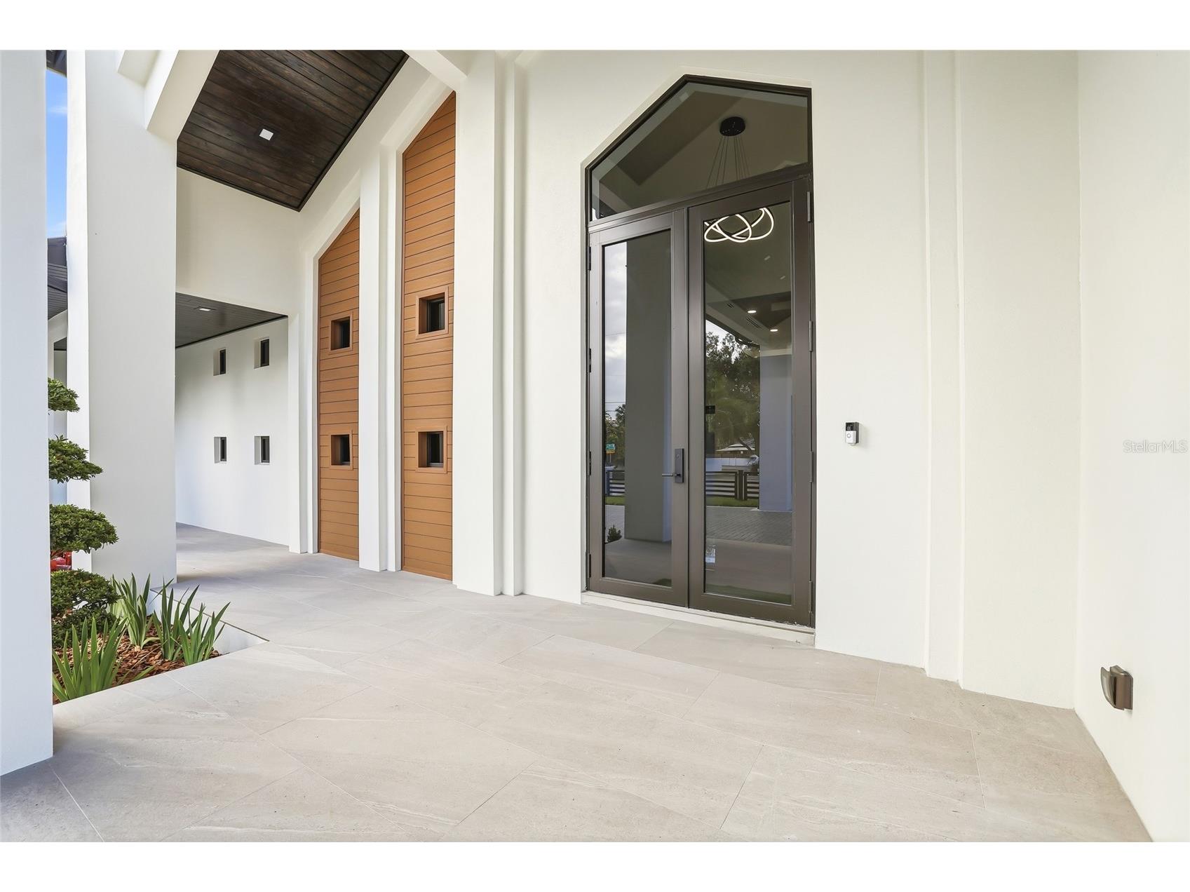 6802 E Creek Drive Tampa FL 33615 TB8462668 image8