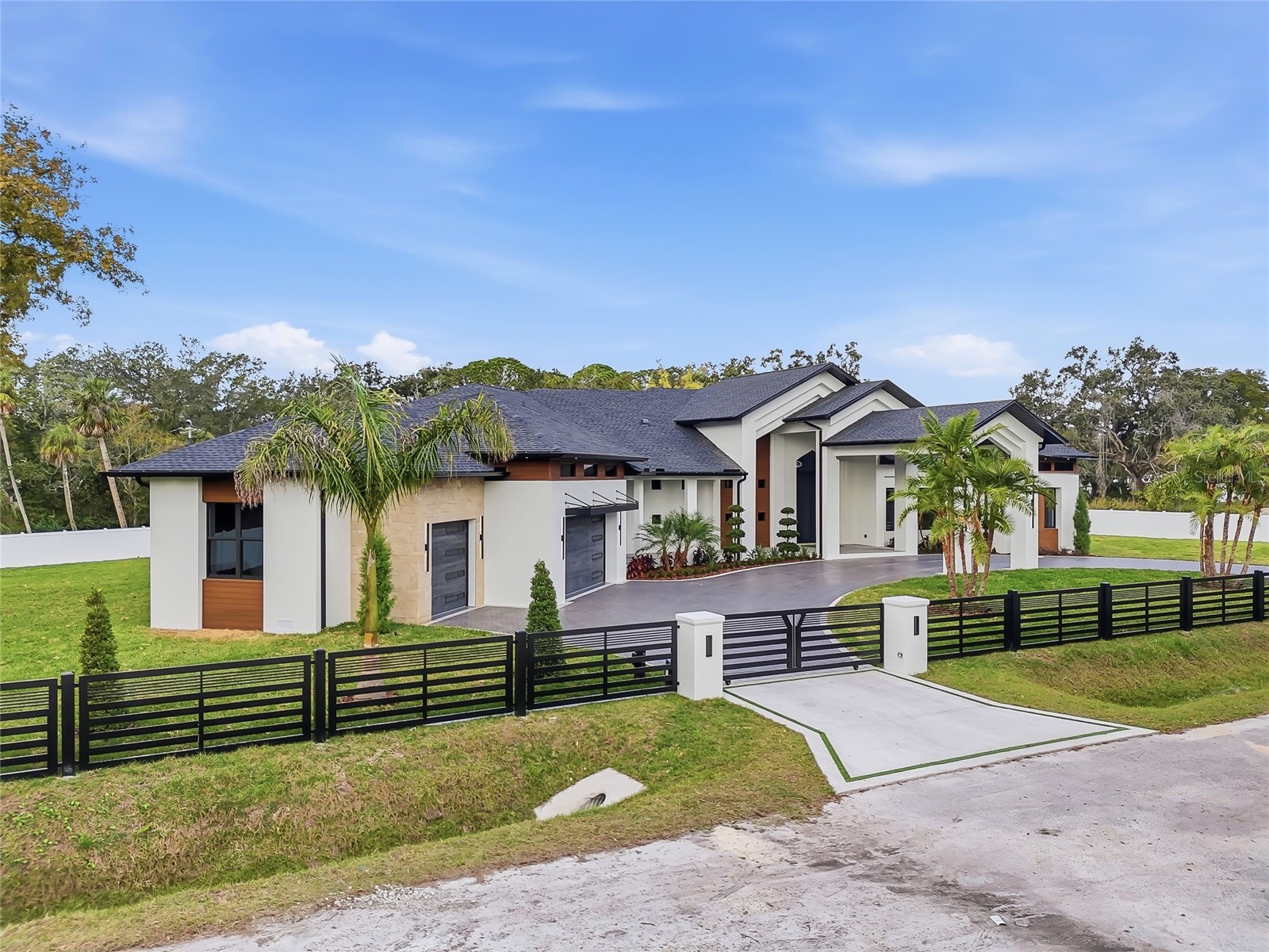 6802 E Creek Drive Tampa FL 33615 TB8462668 image85