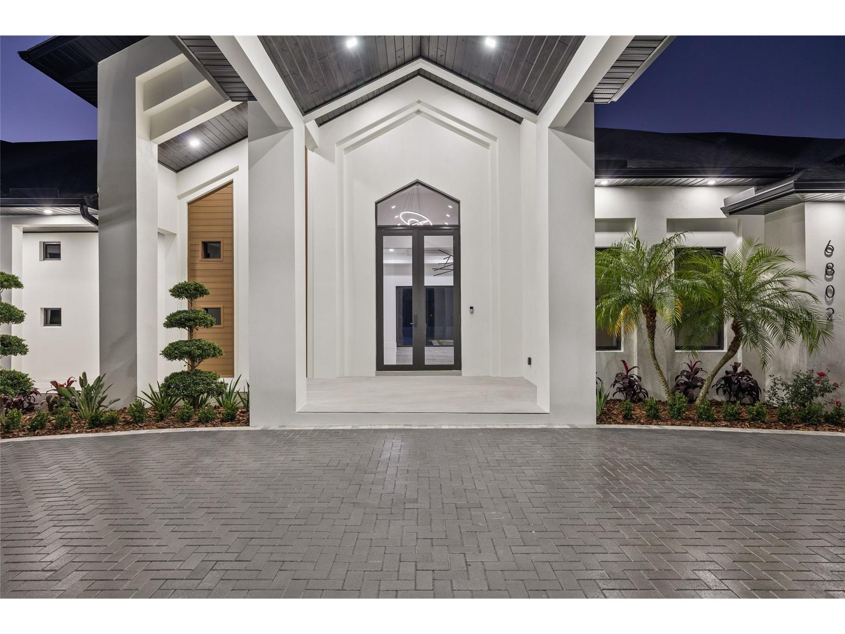 6802 E Creek Drive Tampa FL 33615 TB8462668 image95