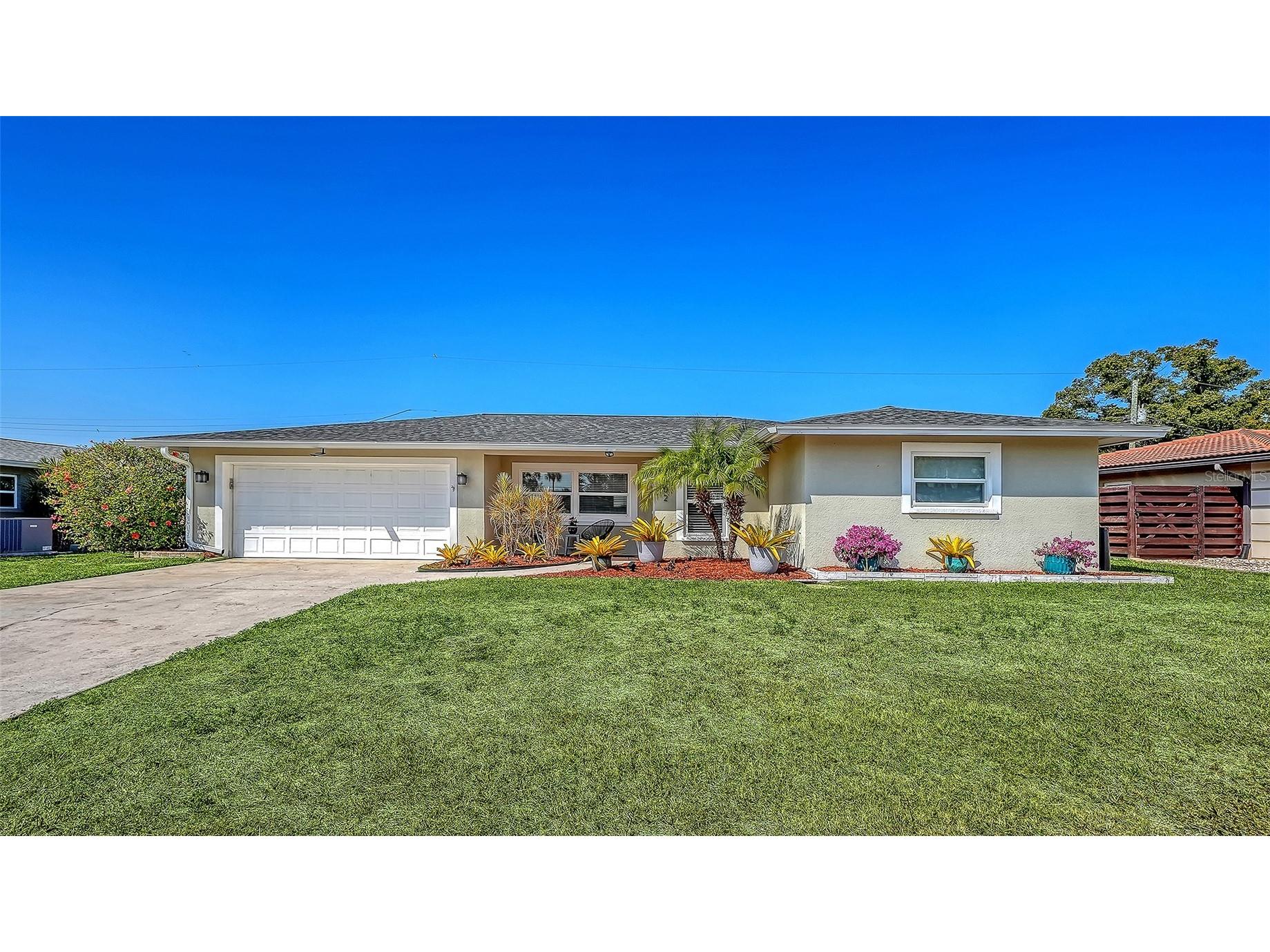 6802 Roxbury Drive Sarasota FL 34231 A4683297 image1