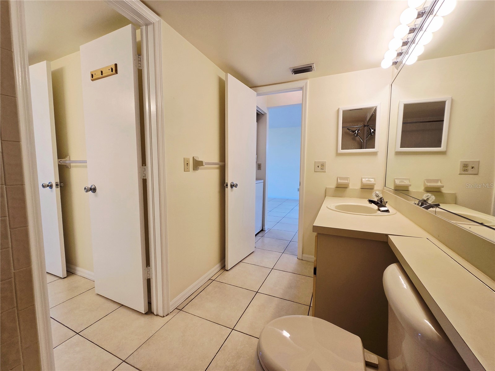 6802 Stones Throw Circle N #14206 Saint Petersburg FL 33710 TB8510637 image18