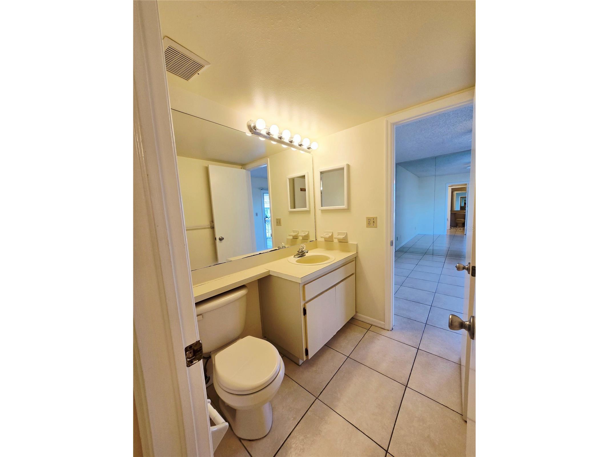6802 Stones Throw Circle N #14206 Saint Petersburg FL 33710 TB8510637 image19
