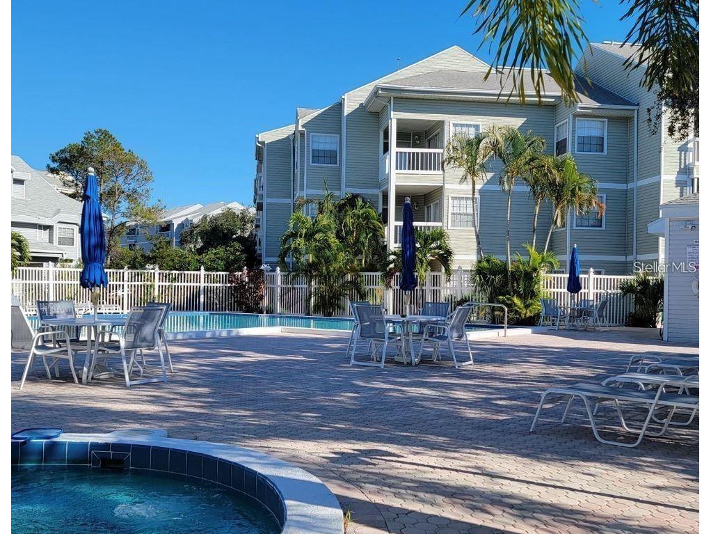 6802 Stones Throw Circle N #14206 Saint Petersburg FL 33710 TB8510637 image35