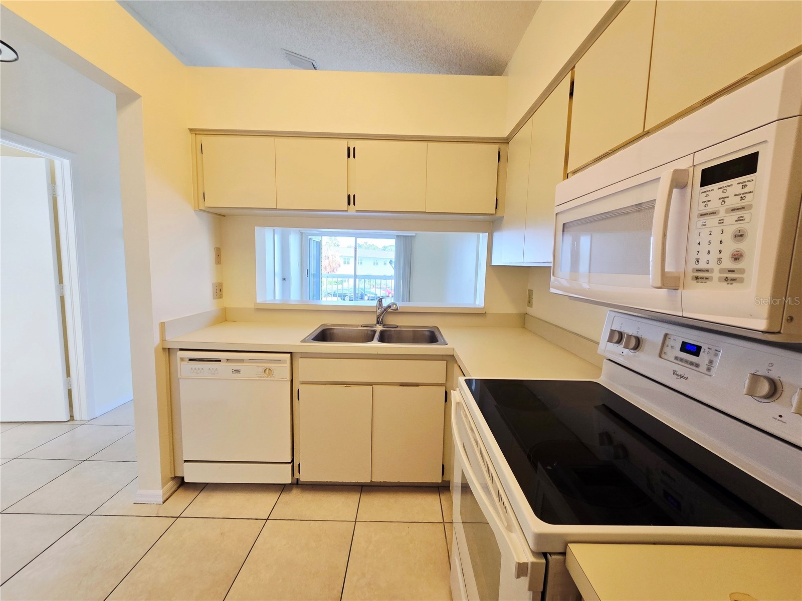 6802 Stones Throw Circle N #14206 Saint Petersburg FL 33710 TB8510637 image4
