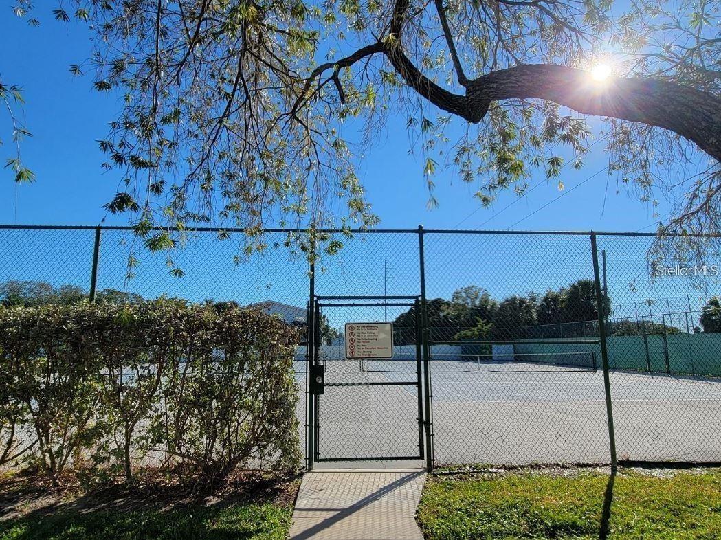 6802 Stones Throw Circle N #14206 Saint Petersburg FL 33710 TB8510637 image40