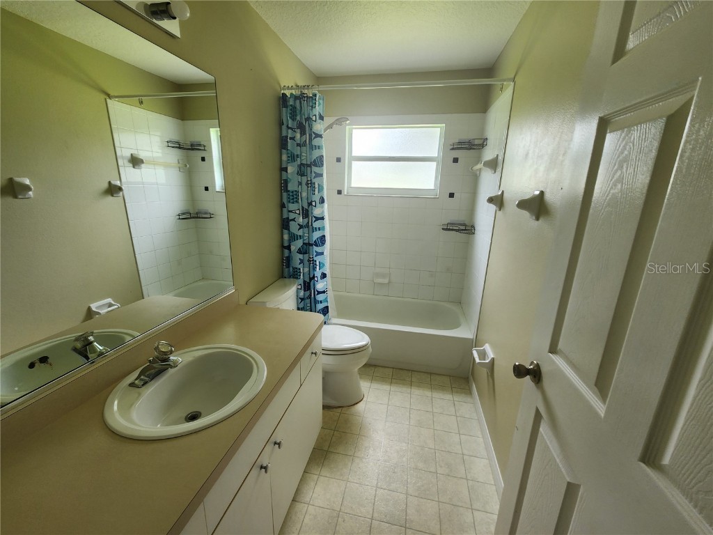 6803 34th Avenue E Palmetto FL 34221 A4666057 image13