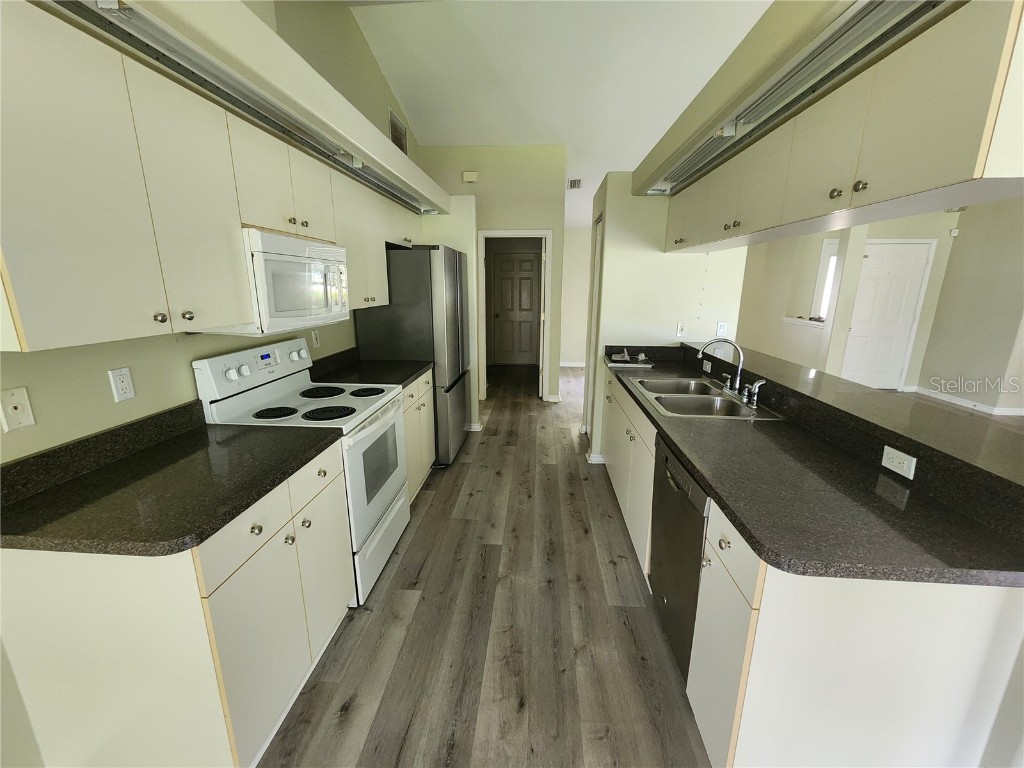 6803 34th Avenue E Palmetto FL 34221 A4666057 image9