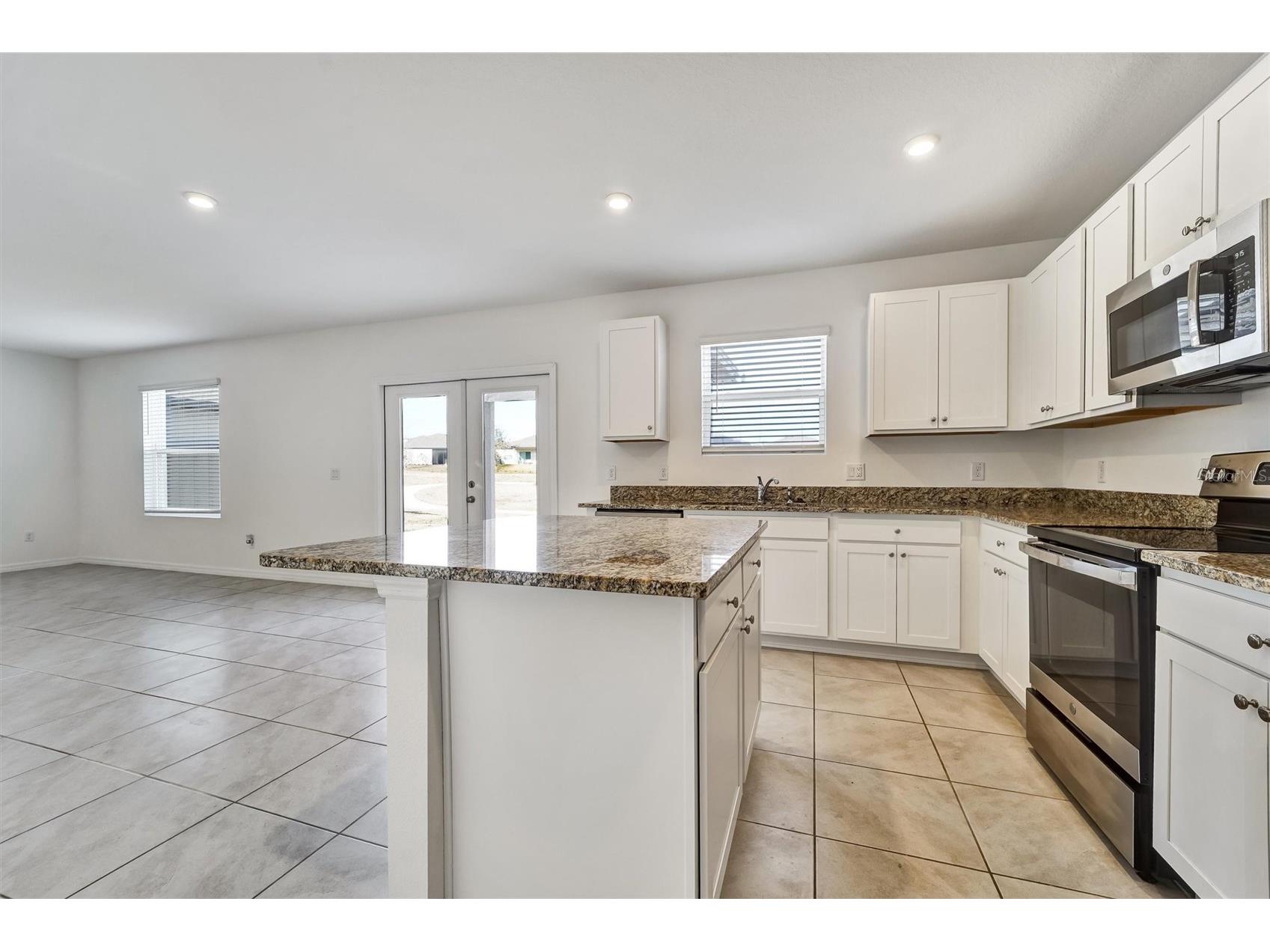 6803 Branham Mill Court Zephyrhills FL 33542 TB8488089 image7