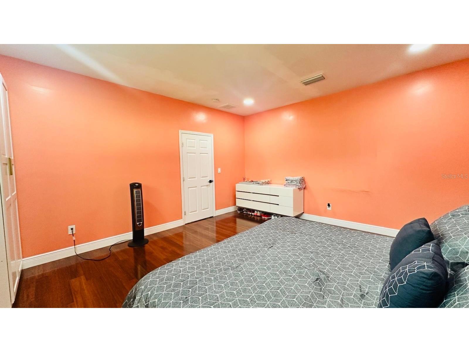 6804 Barry Road Tampa FL 33634 TB8479658 image10