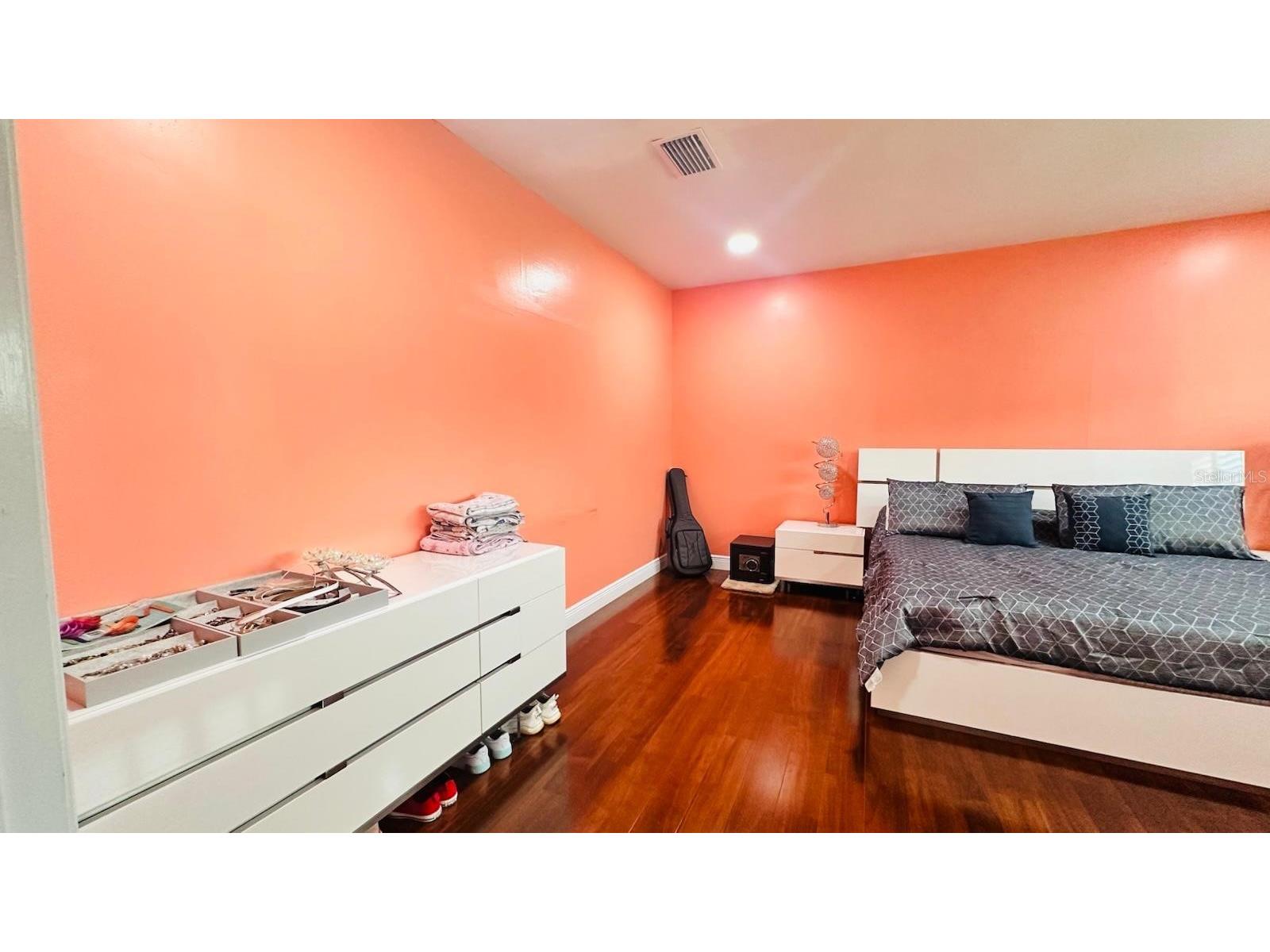 6804 Barry Road Tampa FL 33634 TB8479658 image12
