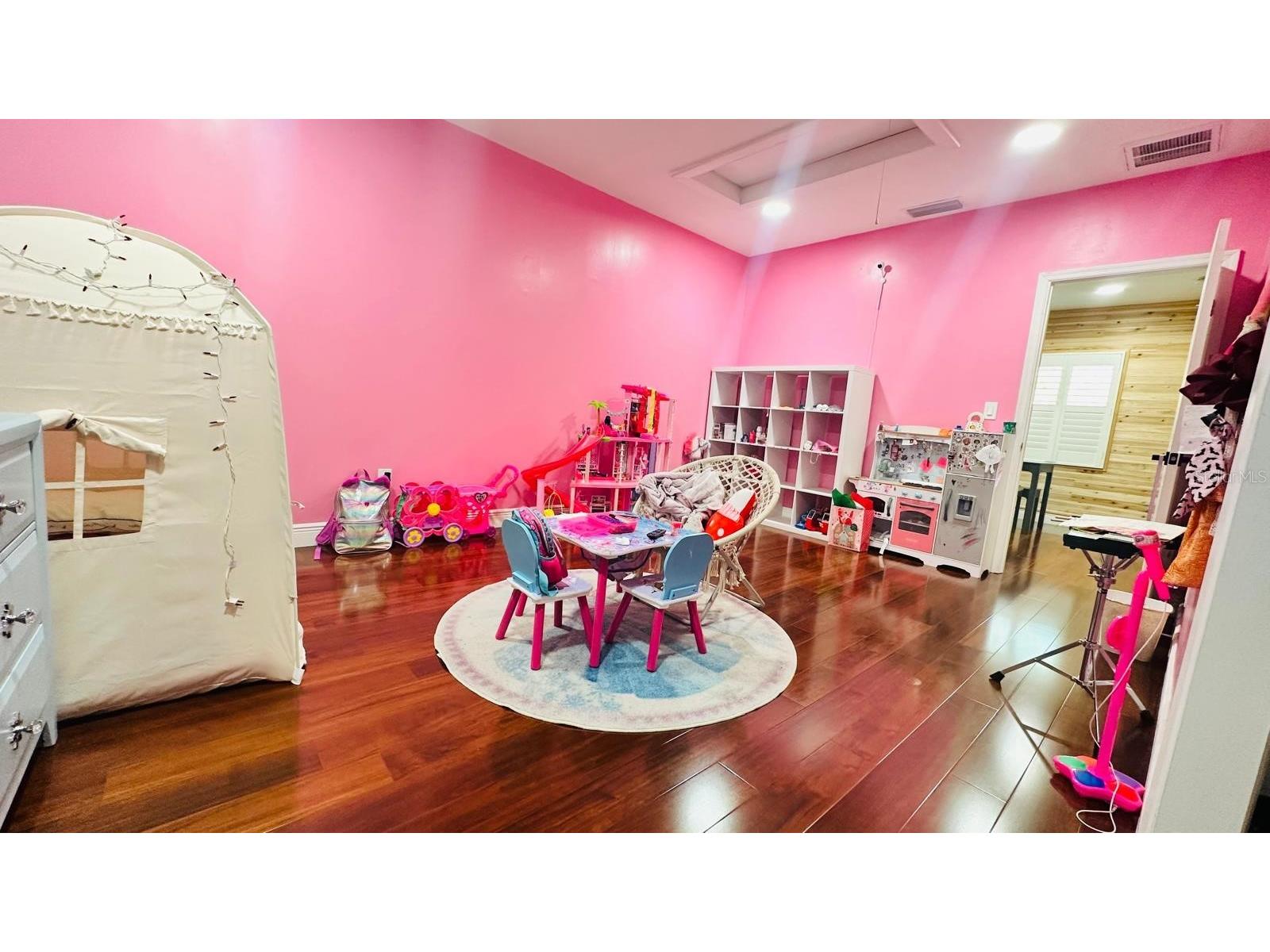 6804 Barry Road Tampa FL 33634 TB8479658 image20