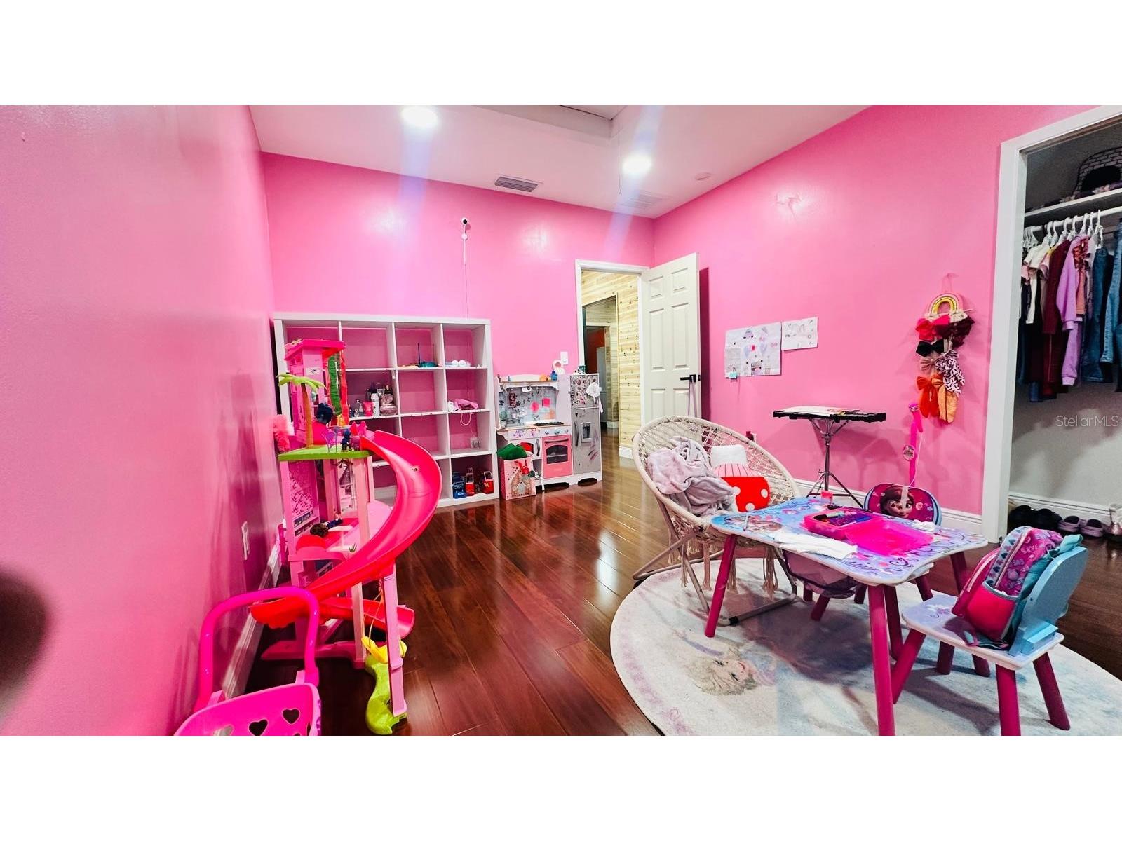 6804 Barry Road Tampa FL 33634 TB8479658 image21