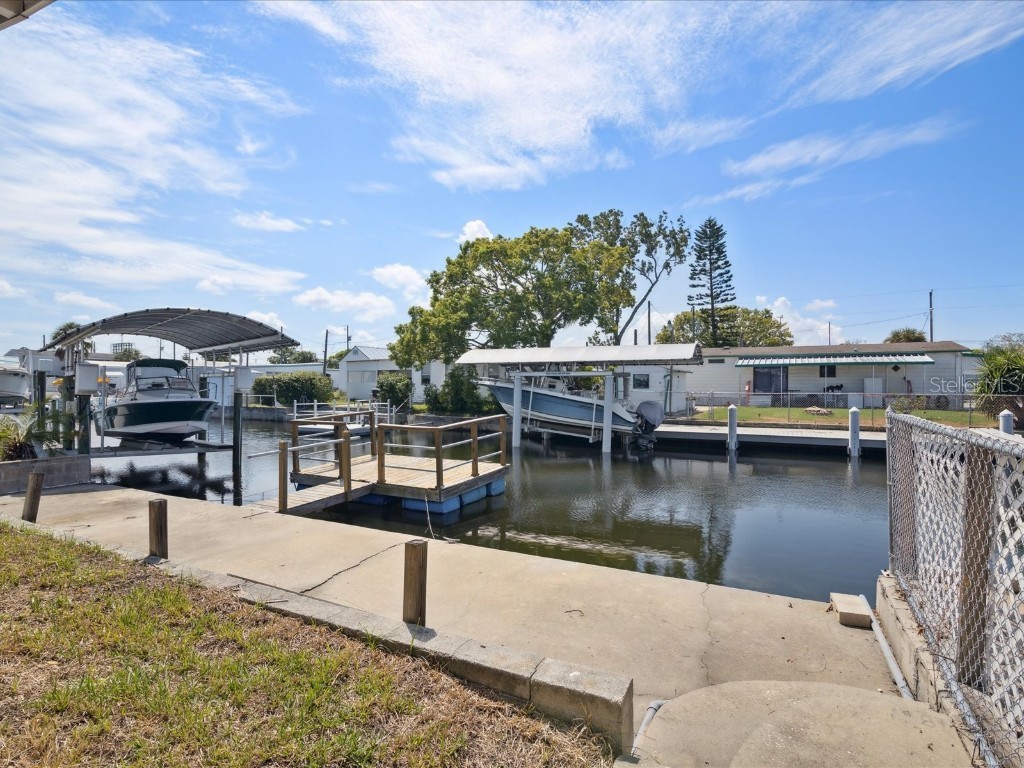 6804 Curlew Lane Hudson FL 34667 - GULF OF MEXICO W7858005 image1