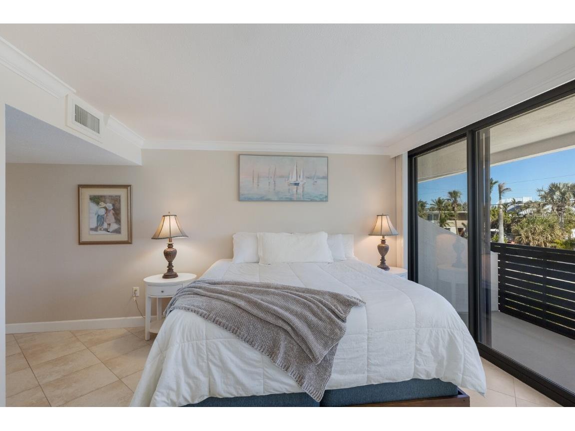 6804 Gulf Drive #6804 Holmes Beach FL 34217 - GULF OF MEXICO A4644380 image27