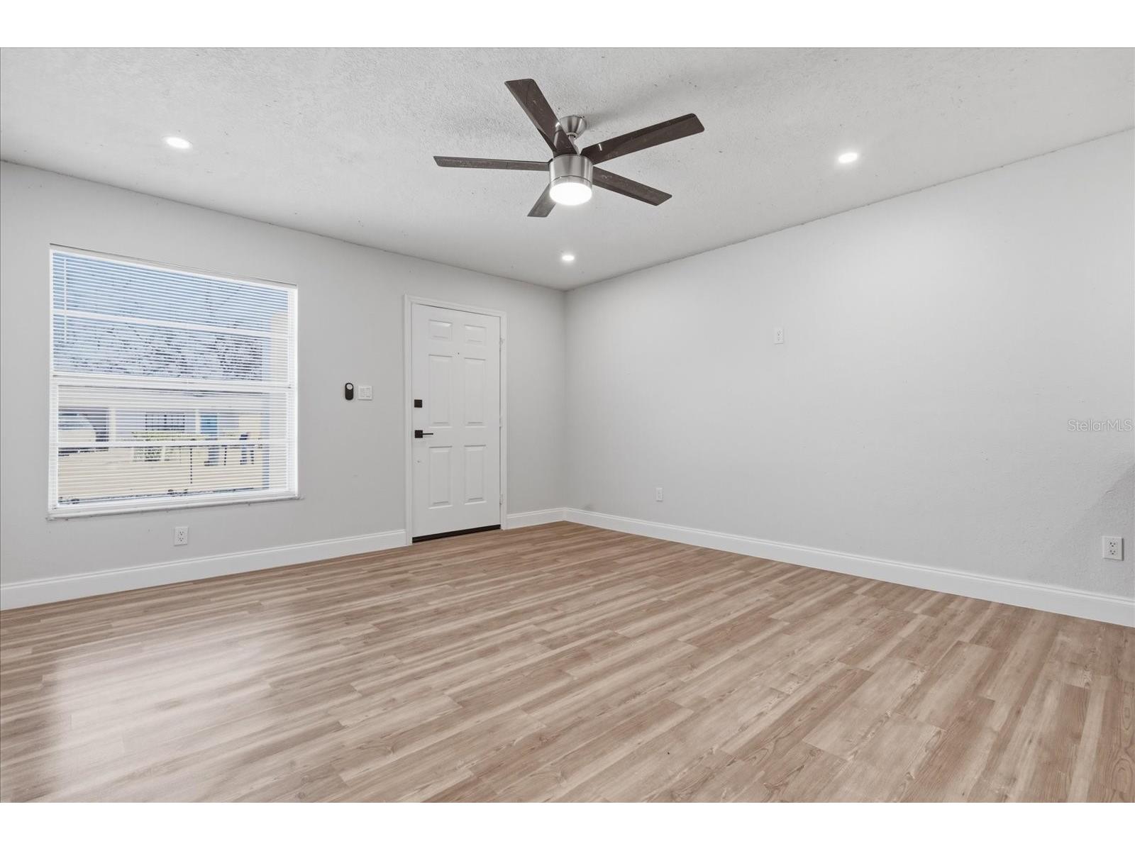6804 N 47th Street Tampa FL 33610 O6384192 image5