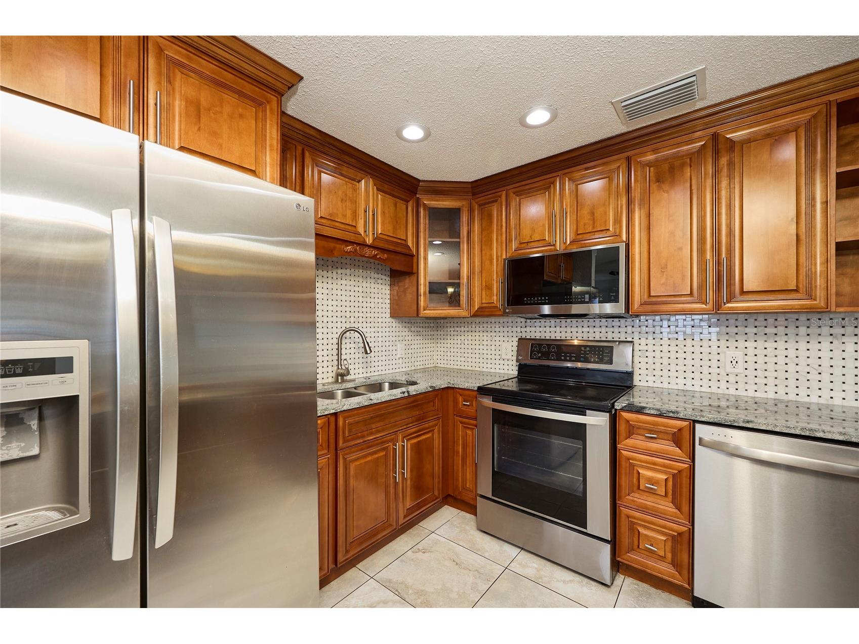 6804 N Hubert Avenue Tampa FL 33614 TB8494694 image9