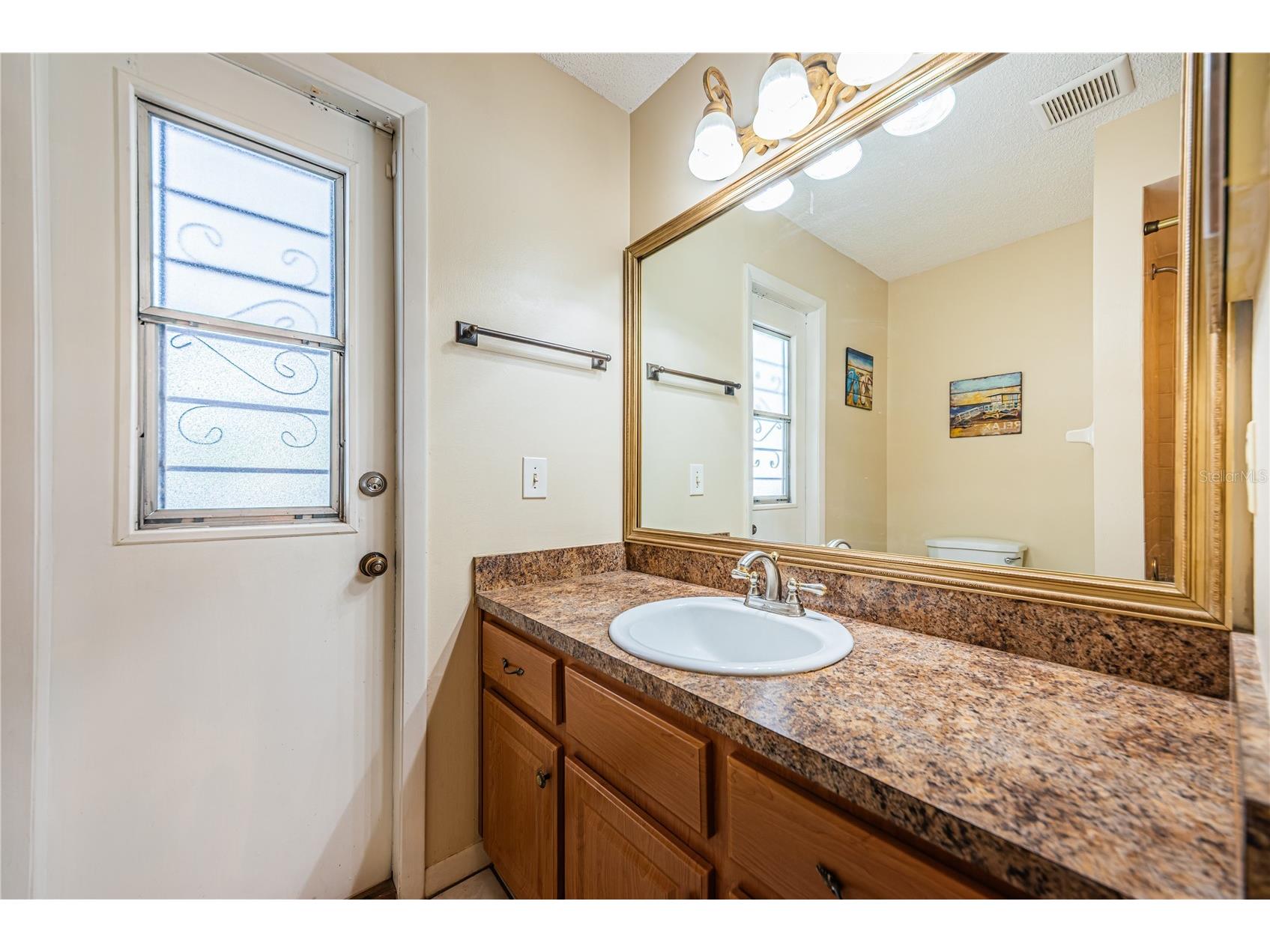 6804 Seafairer Drive Tampa FL 33615 TB8500351 image36