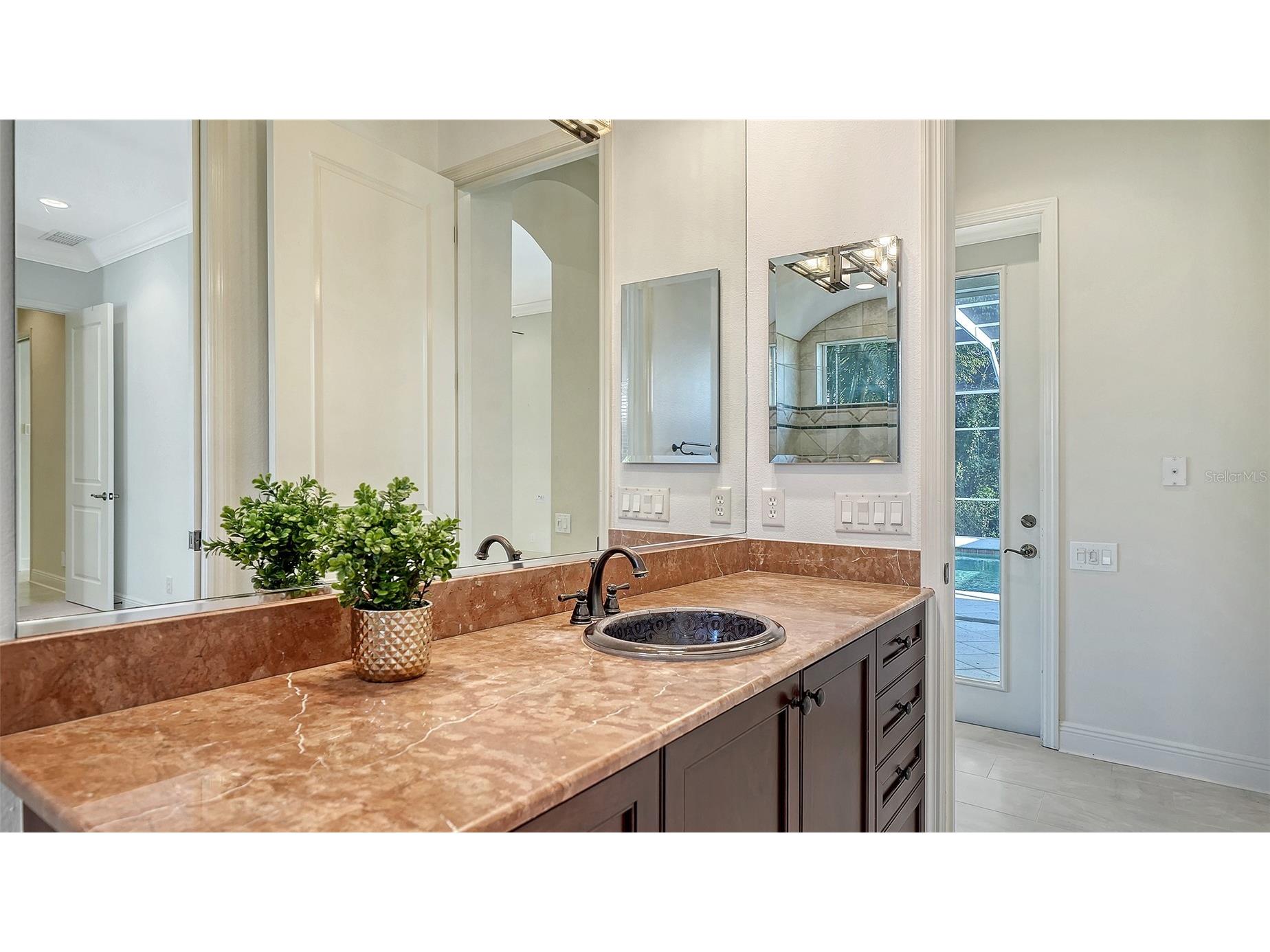 6805 Chancery Place University Park FL 34201 A4672299 image48