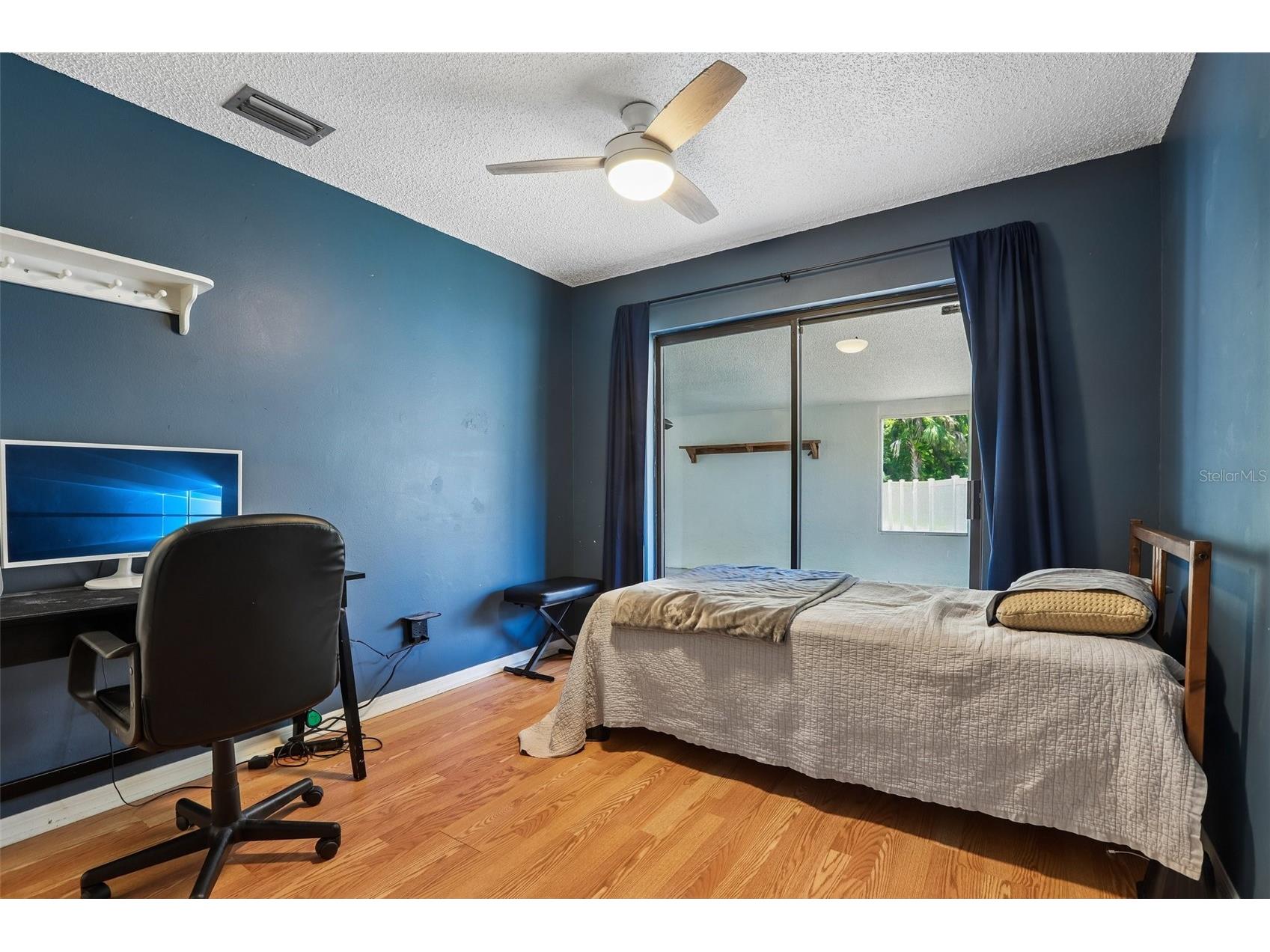 6805 Longpointe Way Tampa FL 33615 TB8521238 image16
