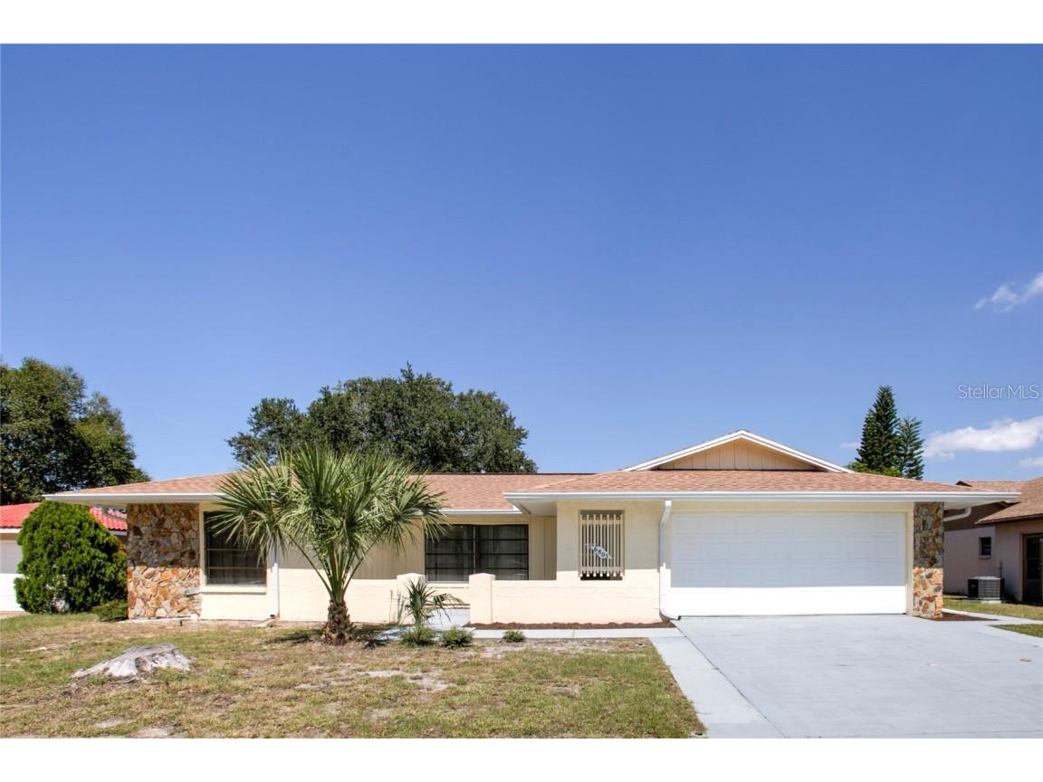 6805 Pin Cherry Lane Port Richey FL 34668 W7849590 image1
