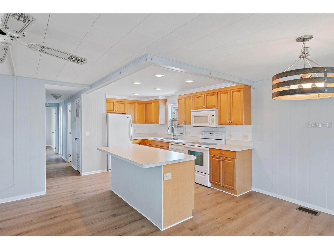 6806 Mount Quincy Drive NE #361 Saint Petersburg FL 33702 - TAMPA BAY TB8407163 image5