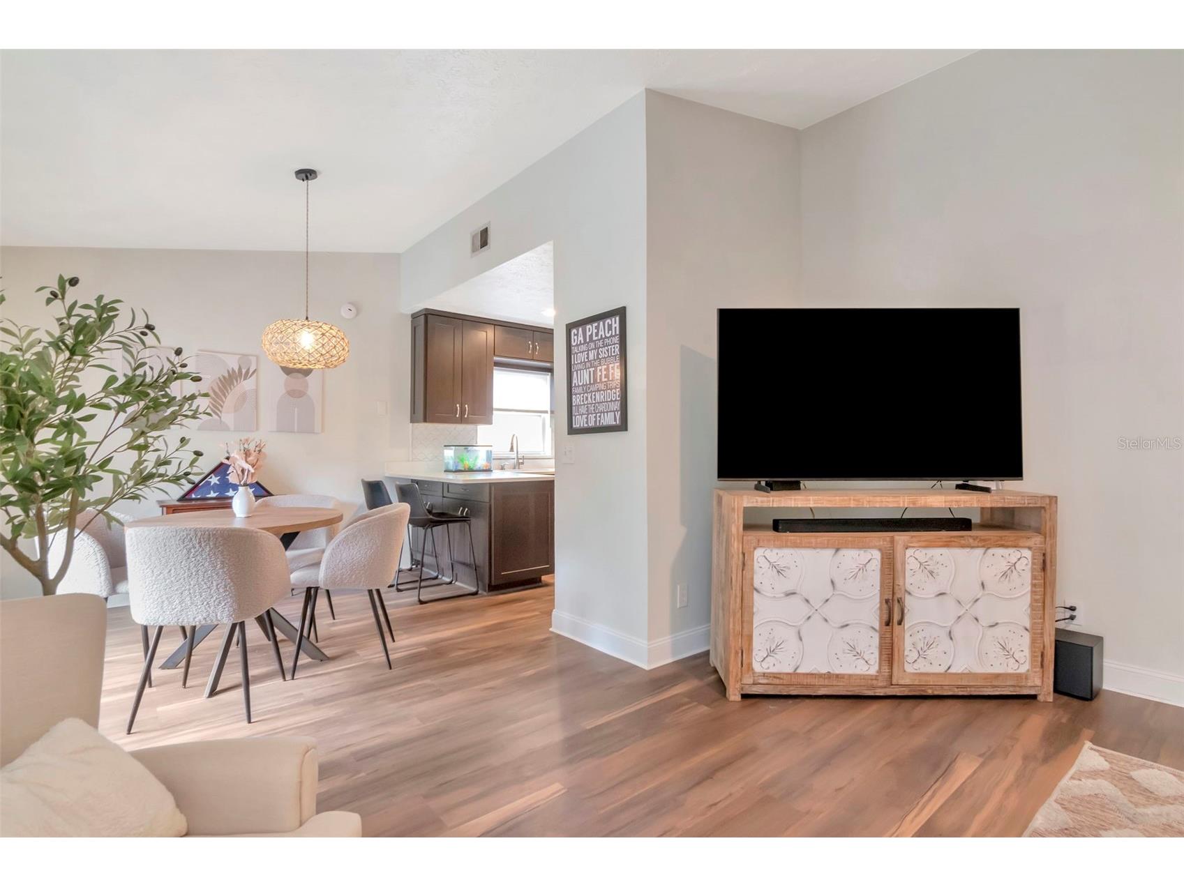 6806 S Gabrielle Street Tampa FL 33611 TB8496873 image6