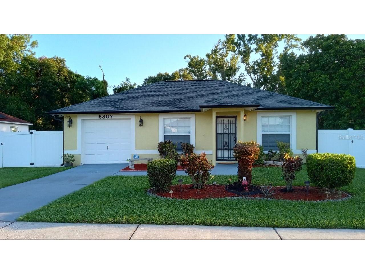 6807 Kingston Drive Tampa FL 33619 TB8505435 image1