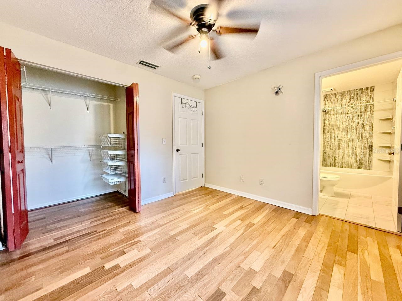 6807 Kingston Drive Tampa FL 33619 TB8505435 image15