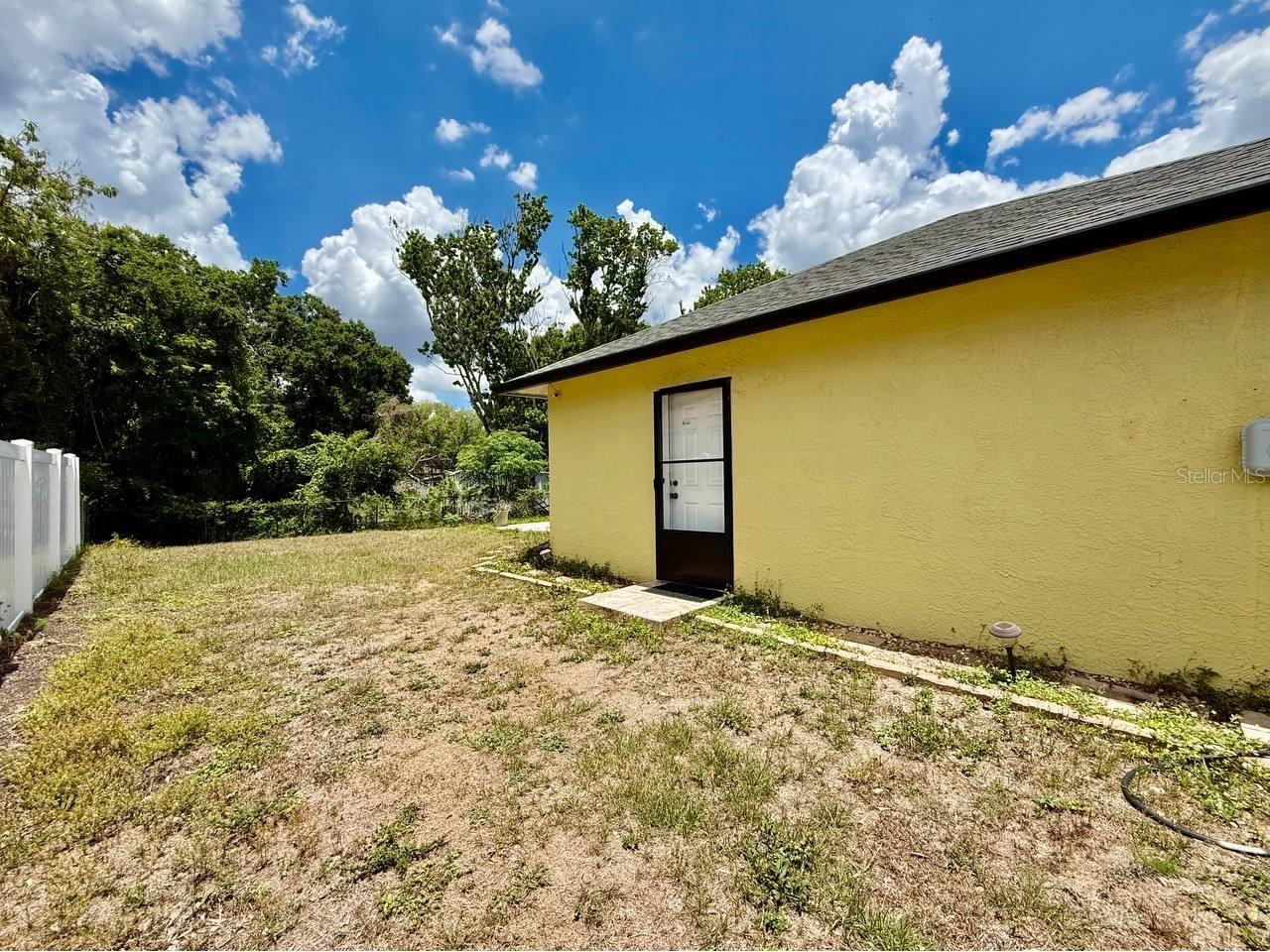6807 Kingston Drive Tampa FL 33619 TB8505435 image19