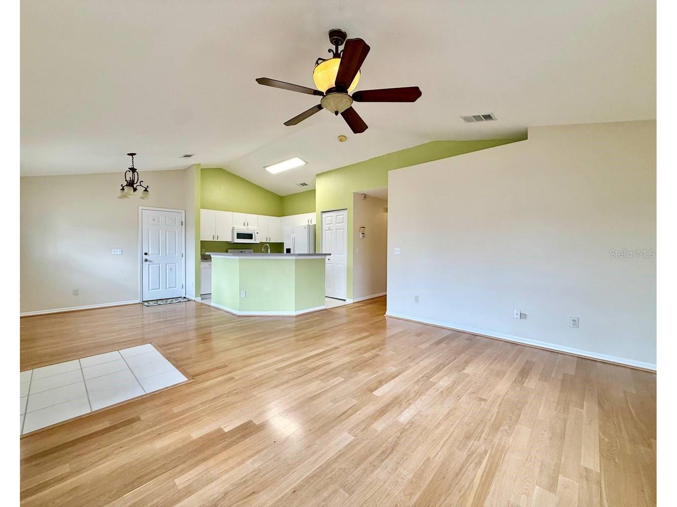 6807 Kingston Drive Tampa FL 33619 TB8505435 image4
