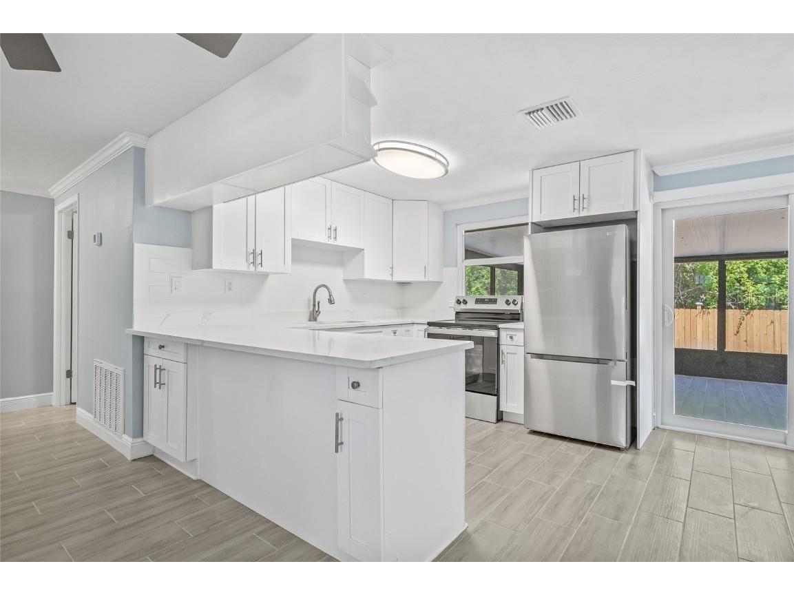 6807 River Road Tampa FL 33615 TB8395038 image14