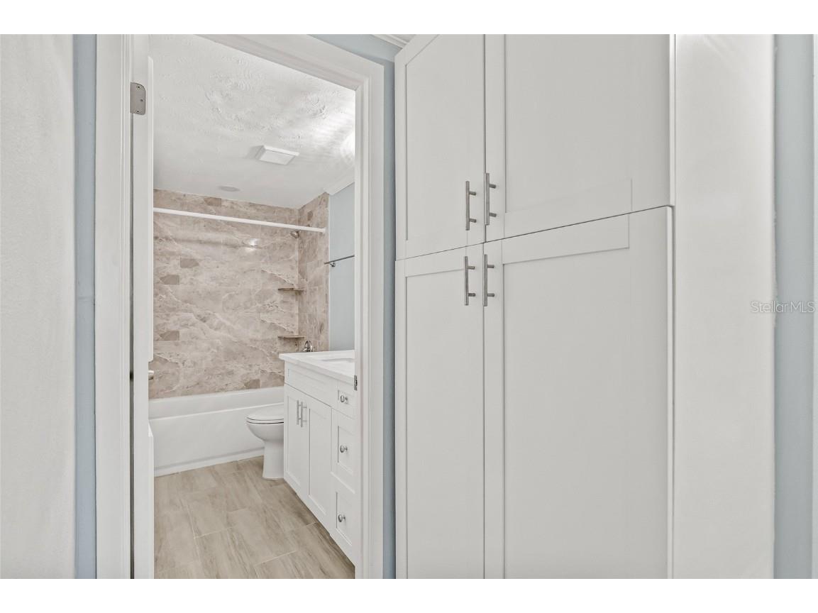 6807 River Road Tampa FL 33615 TB8395038 image24