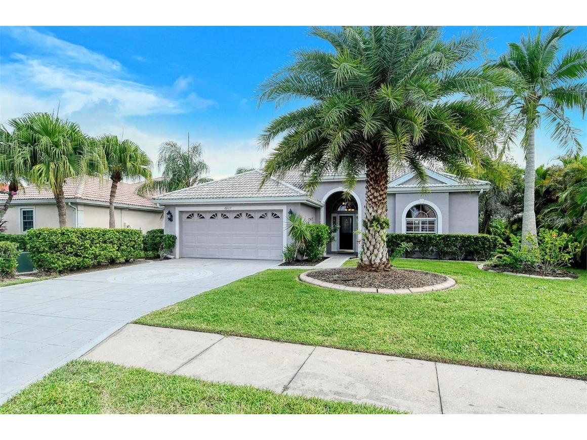 6807 Sagebrush Circle Sarasota FL 34243 A4578988 image1