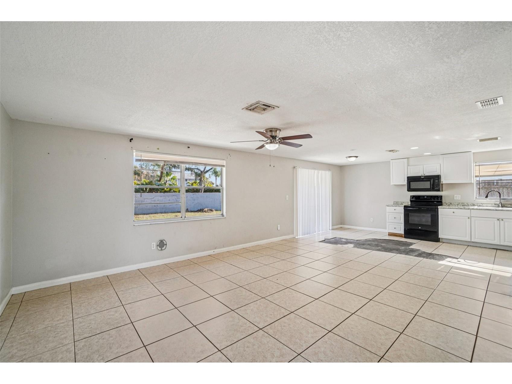 6807 White Cliffs Way Tampa FL 33625 TB8479299 image2