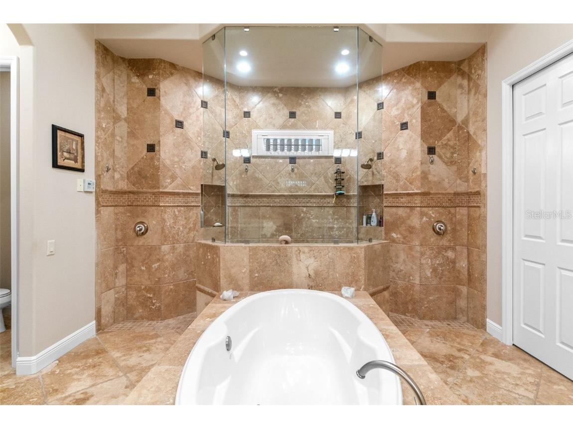 6808 Belmont Court Lakewood Ranch FL 34202 A4653366 image32