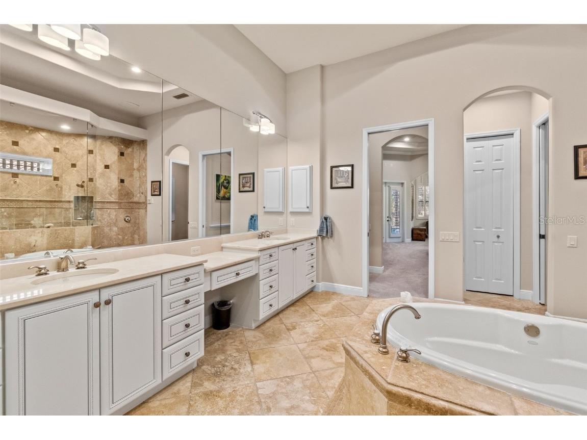 6808 Belmont Court Lakewood Ranch FL 34202 A4653366 image33